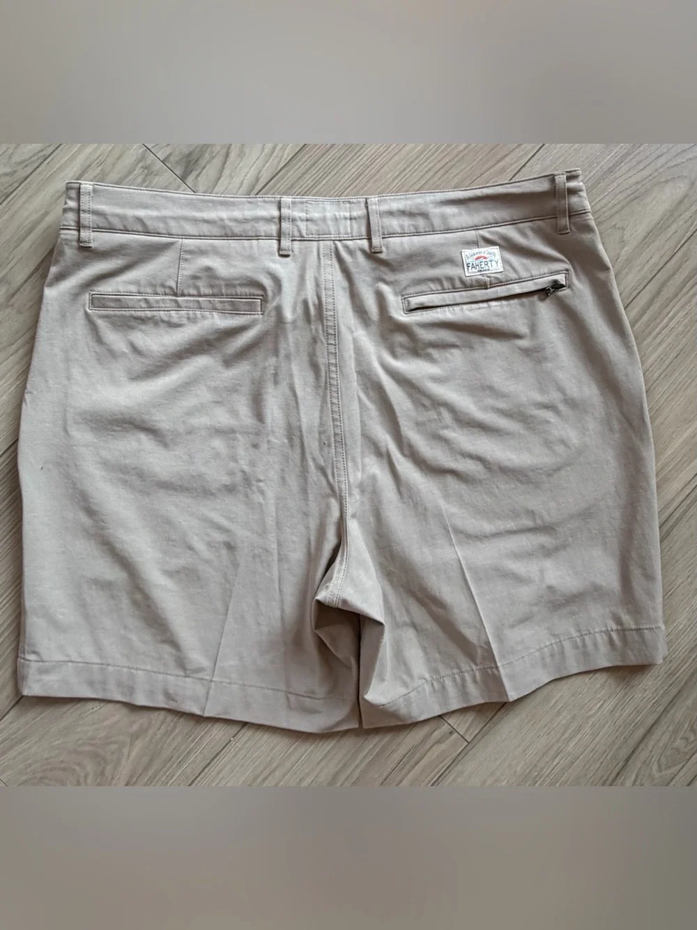 Faherty All Day Shorts Men's Casual Drawstring 7” Shorts - Beige Sz 36